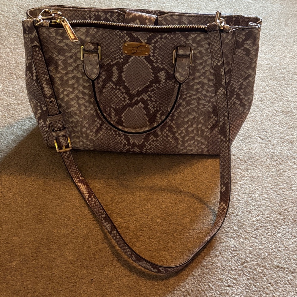 Michael Kors Gray Snakeskin-Print Women’s Satchel Shoulder Bag - Picture 8 of 9